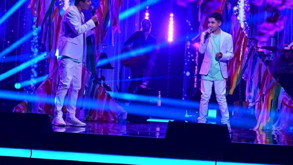Óscar y Mino Orué alzan   bandera paraguaya en  The Voice Kids 2021