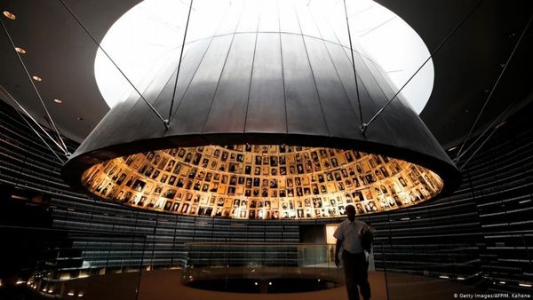 Israel convoca a enviado polaco para la ley de restitución del Holocausto | El Independiente