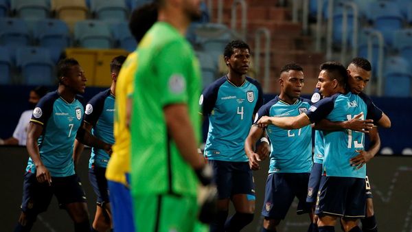 Ecuador iguala ante Brasil y avanza sufriendo