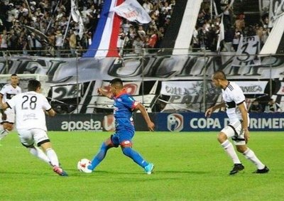 Crónica / A JOSÉ VILLAGRA, El DELIVERY QUE FICHÓ OLIMPIA.
