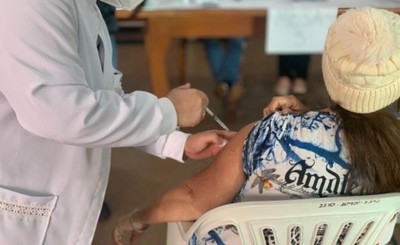 Mayores de 50 años podrán vacunarse desde este lunes