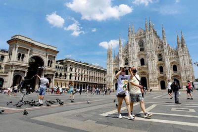 Italia elimina la obligación de llevar mascarilla en espacios abiertos - Mundo - ABC Color