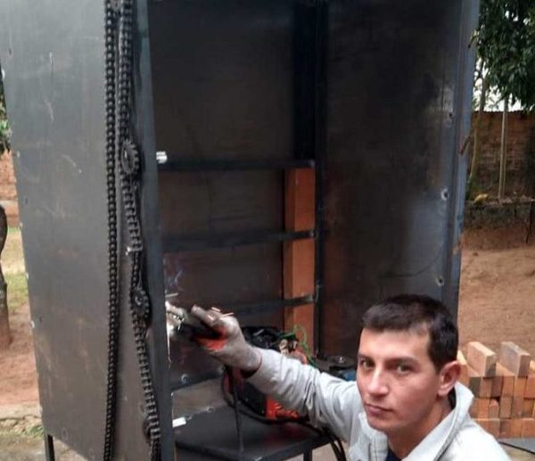 Joven privado de libertad forja su reinserción social mediante la herrería – Diario TNPRESS
