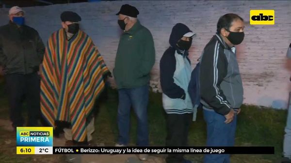 Se inició administración de vacunas antiCOVID a personas de 50 años o más - Nacionales - ABC Color