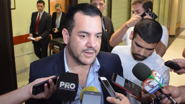 Fiscalía presenta acusación y pide juicio oral para Rodolfo Friedmann, Marly Figueredo y otros