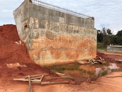 Puente que une San Vicente y Villa Ygatimi alcanzó el 62% de avance | .::Agencia IP::.