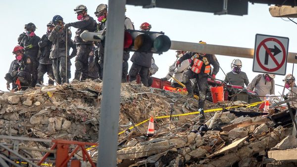 Derrumbe en Miami: Hay 10 muertos y 151 desaparecidos
