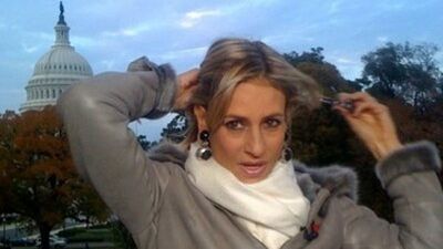 Periodista reprendida por retuitear mensaje contra el Gobierno
