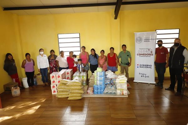 Con entrega de alimentos, gobierno garantiza seguridad nutricional de comunidad indígena | .::Agencia IP::.