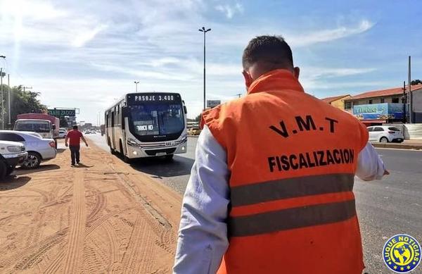 Covid-19: Multan a transportistas por exceso de pasajeros •