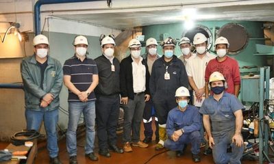 Itaipu coopera en mantenimiento de turbina de Central Acaray