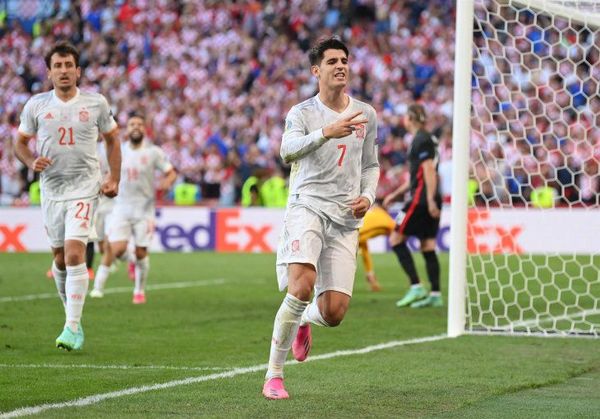 Eurocopa: Morata y Oyarzábal meten a España en cuartos