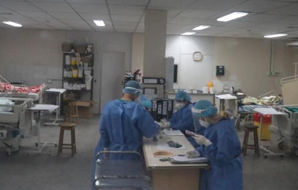 Leve disminución en consultas por casos Covid-19 en Hospital de Clínicas