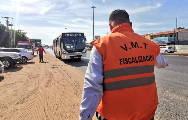 Sancionan a seis empresas de transporte público por exceso de pasajeros