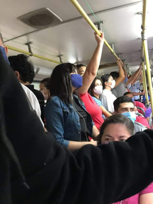 Por exceso de pasajeros, multan a seis empresas de transporte