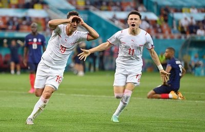 Crónica / Suiza mandó a su casa al campeón del mundo
