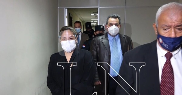 La Nación / Pasan para el 29 de julio la audiencia preliminar para Patricia Samudio