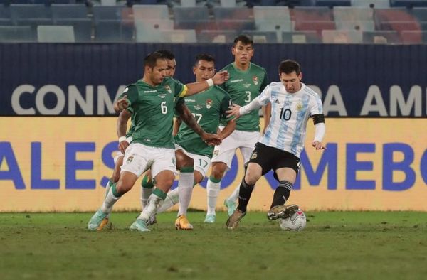 Messi  se florea en noche récord - Fútbol - ABC Color