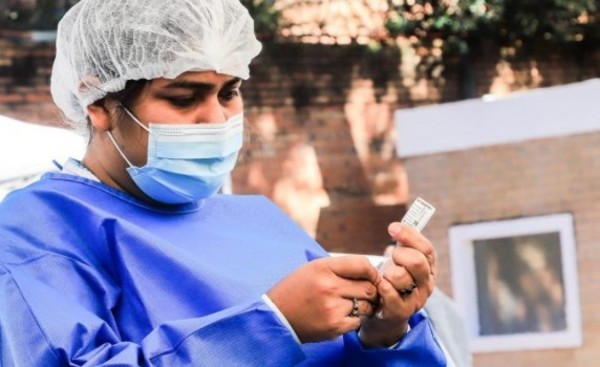 Inmunizarán a adultos mayores con terminación de cédula de 4 al 6