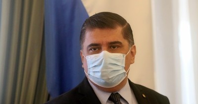 La Nación / Salud analiza establecer asueto para vacunación masiva contra el COVID-19