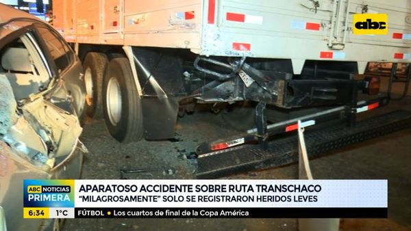 Aparatoso accidente sobre la ruta Transchaco - ABC Noticias - ABC Color