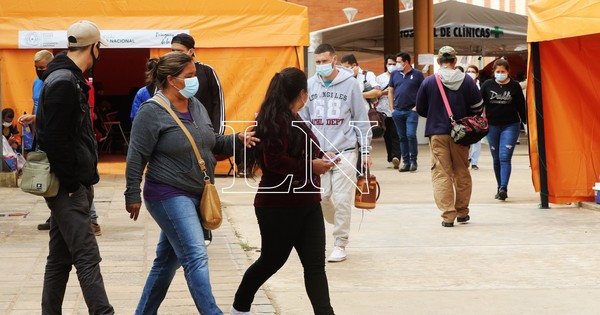 La Nación / Se debe garantizar provisión de insumos para habilitar nuevo pabellón, dice director de Clínicas