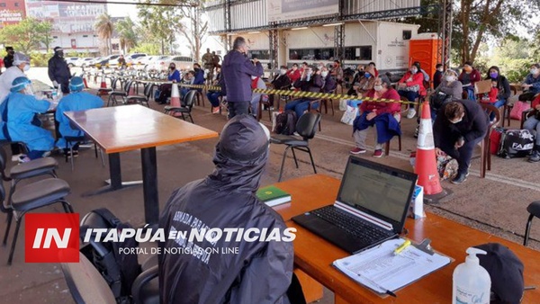MUCHO TRABAJO EN LA SECRETARÍA DE RELACIONES EXTERIORES DE LA GOBERNACIÓN CON LOS REPATRIADOS.