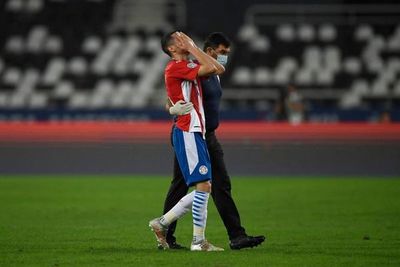 La opinión de Aguilar sobre lo acontecido con Almirón - Fútbol - ABC Color