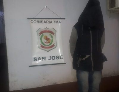 Detienen a sujeto en flagrancia por hurto de motocicleta