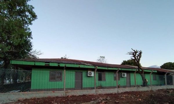 Reparan cerco perimetral de hogar de ancianos