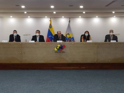 CNE venezolano habilitó a la coalición opositora que ganó elecciones en 2015