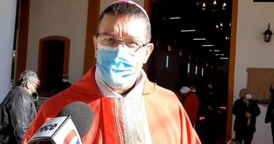 Obispo de San Pedro critica falta de liderazgo del Gobierno en pandemia