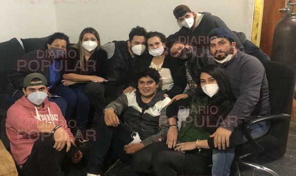 Una pareja enfermó de covid. Ella sobrevivió, pero su marido no porque faltó oxígeno en el hospital