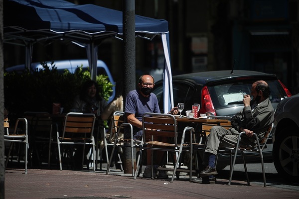 La economía argentina pega un salto en abril pero lleva tres meses estancada - MarketData