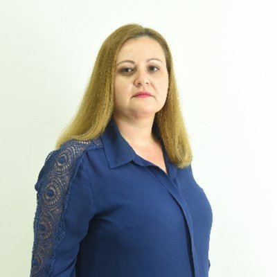 Periodista denunció a abogada que quiso quedarse con la casa de su padre