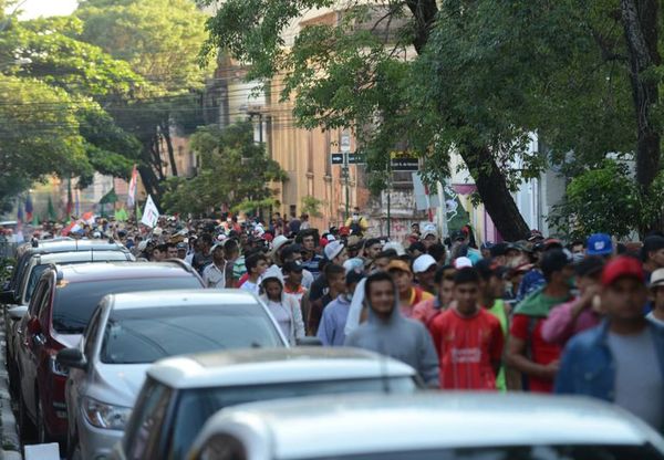 Reiniciarán movilización campesina con piquetes en Asunción - Nacionales - ABC Color