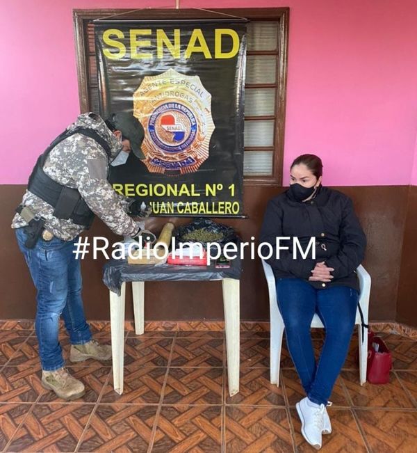 Senad allana una vivienda y detiene a una mujer con pequeñas porciones de drogas