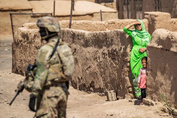 Tropas de EE.UU. en Siria fueron atacadas con 34 cohetes, según coalición - Mundo - ABC Color