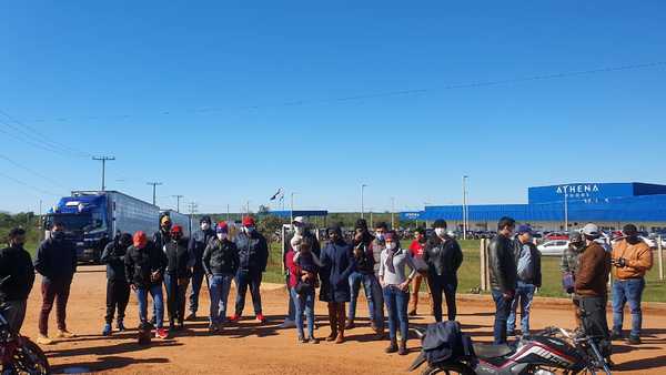 Denuncian despido masivo e injustificado en el frigorífico de Belén