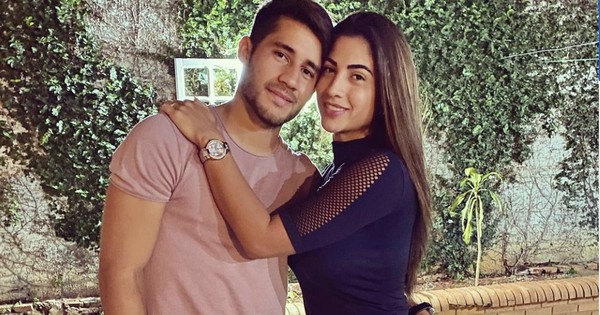 La Nación / Marcos Lazaga en medio de Iván “Tito” Torres y Cristina “Vita” Aranda