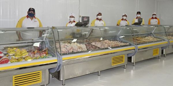 Por el crecimiento, empresa amplía su salón de ventas - 9 años Abasto Norte - ABC Color