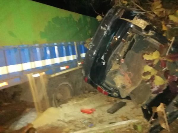 Mujer muere tras accidente de tránsito en zona de Pedrozo - Noticiero Paraguay