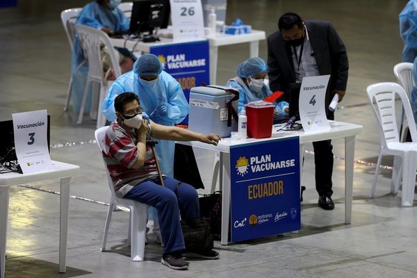 Estados Unidos donará a Ecuador dos millones de vacunas de Pfizer contra el Covid-19 | .::Agencia IP::.