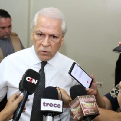 Piden la “cabeza” de Bittinger por suspender a trabajadores en huelga - La Clave