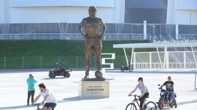 Diario HOY | Río homenajeará a Maradona con plaza con su nombre y una estatua