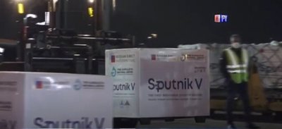 Llegaron 200.000 vacunas Sputnik V del fondo ruso | Noticias Paraguay