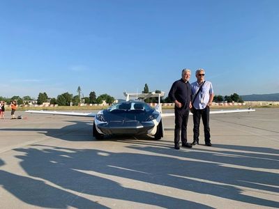 Un coche con alas vuela 80 km y después circula por el centro de Bratislava - Tecnología - ABC Color