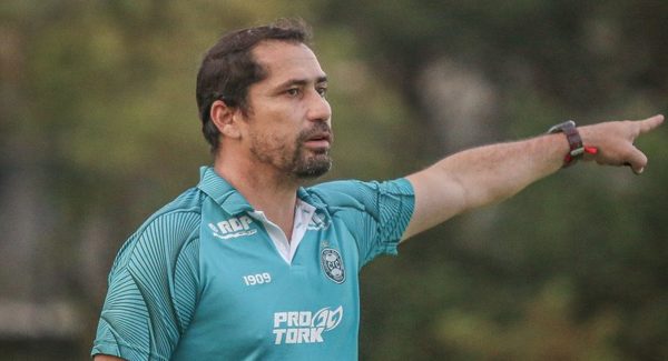 Gustavo Morínigo; victorias consecutivas y en zona de ascenso con el Coritiba