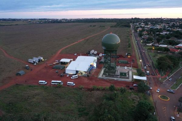 Bolsonaro inaugurará este miércoles un sistema de radar en Ponta Porã - Nacionales - ABC Color