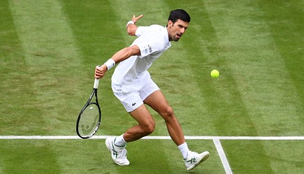 Novak Djokovic avanza sin despeinarse en Wimbledon con el 'Golden Slam' en la mira